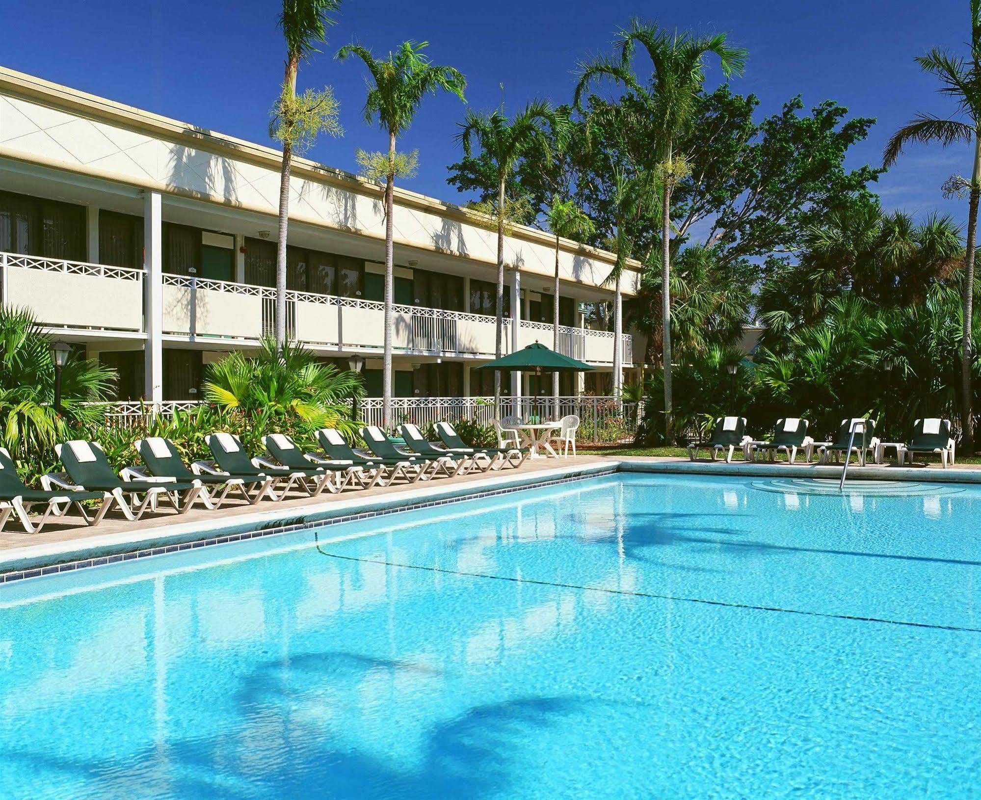 Sawgrass Inn & Conference Center Plantation Exterior photo